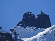 23  Doppio zoom verso i Corni di Sardegnana